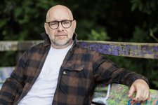Lüftner_Kai_BEVORZUGT_Copyright_Kira_Hofmann.jpg